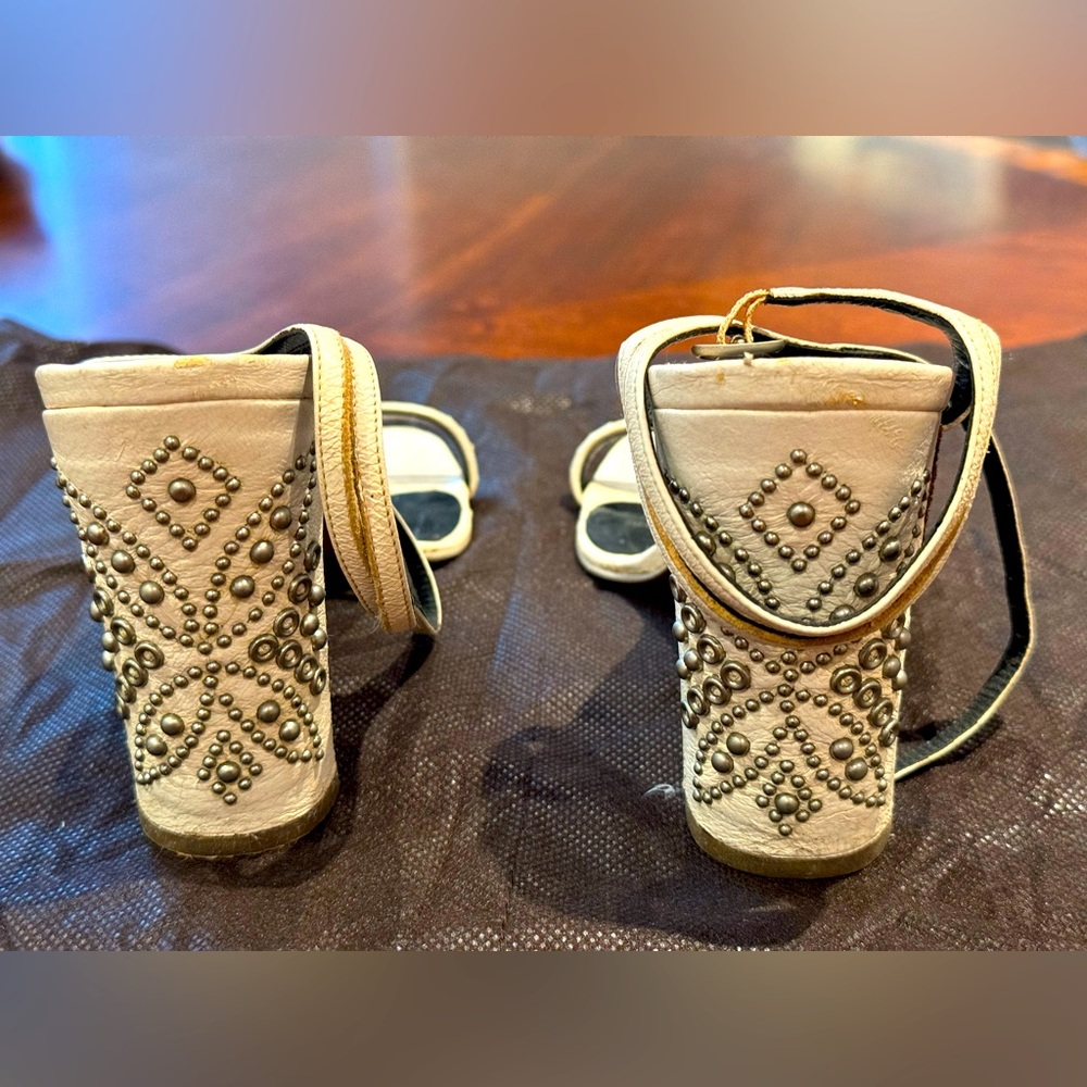 Authentic Gianini Versace white sandals sz 36.5EU